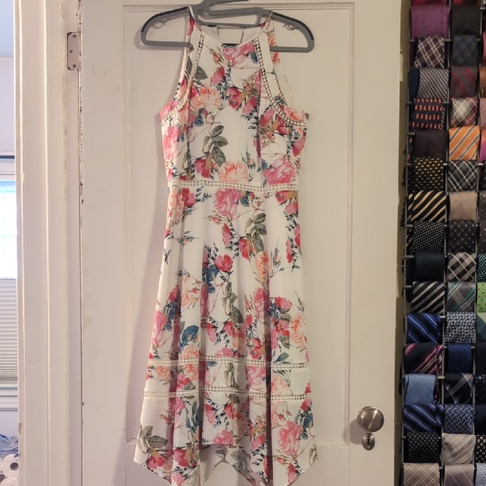 TAHARI Floral Sleeveless Dress